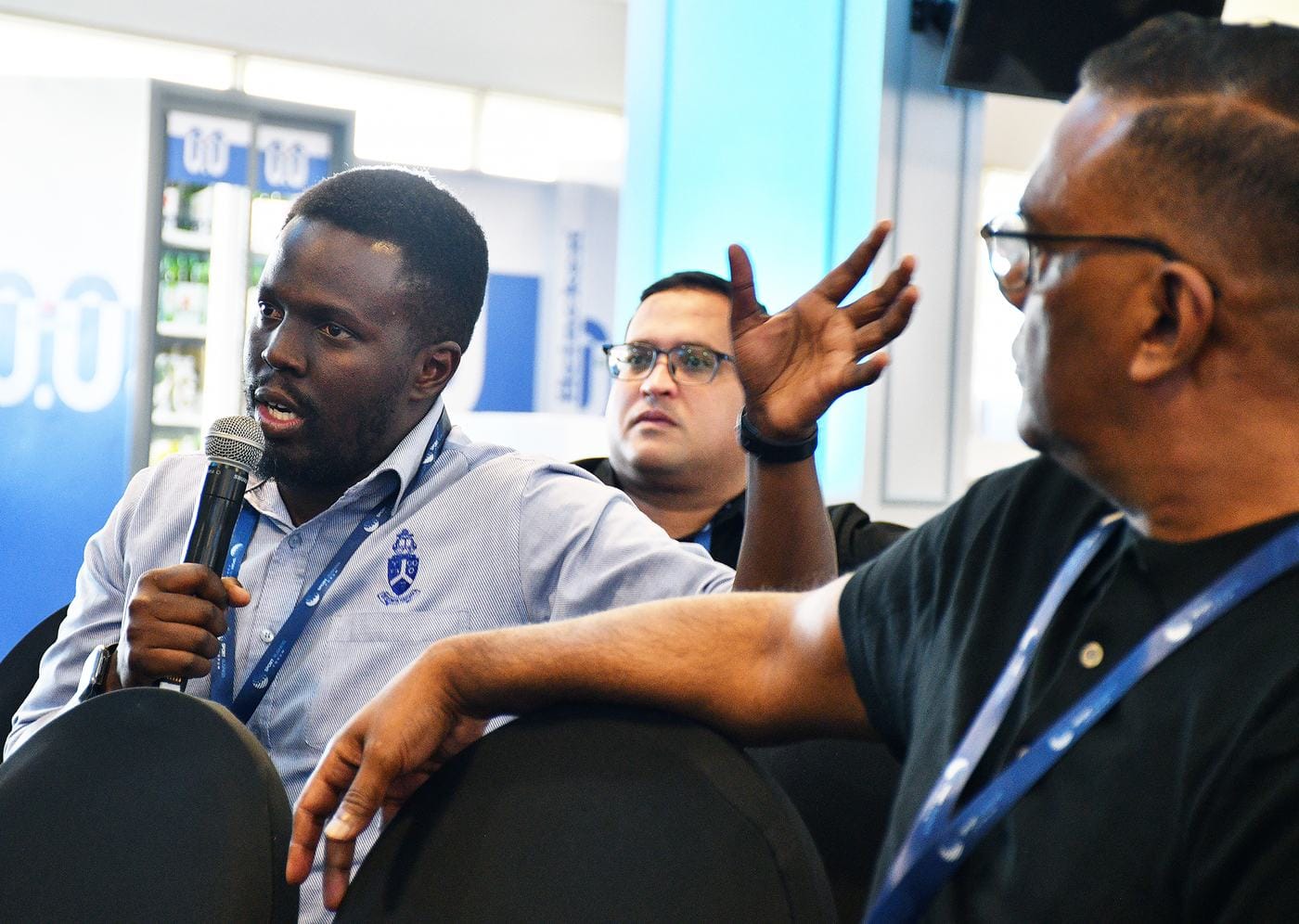 Making a point from the floor